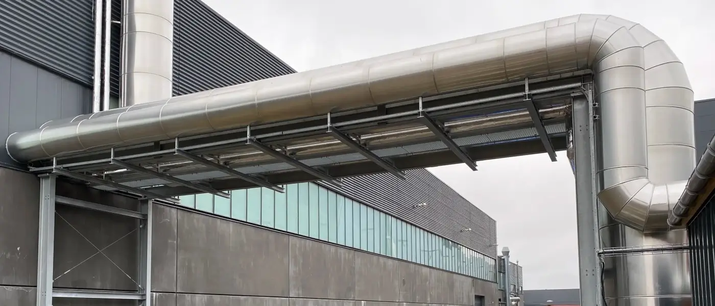 Rørbro med monteret ventilationsanlæg